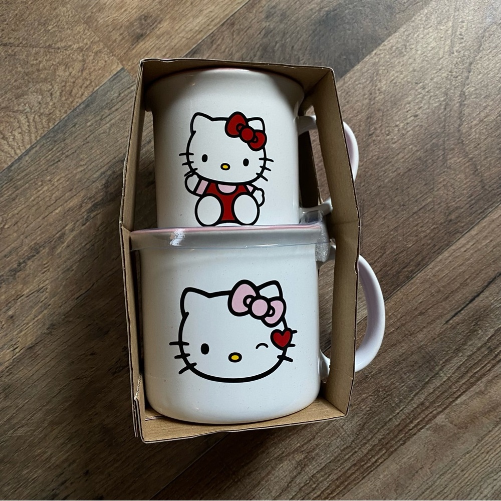Hello kitty mug set